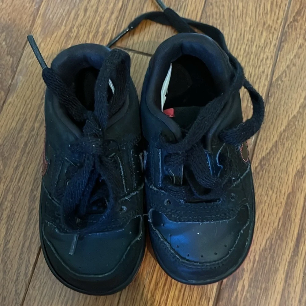 Nike | Toddler Black‎ & Pink Sneakers Lace Ups Athletic Size 5C